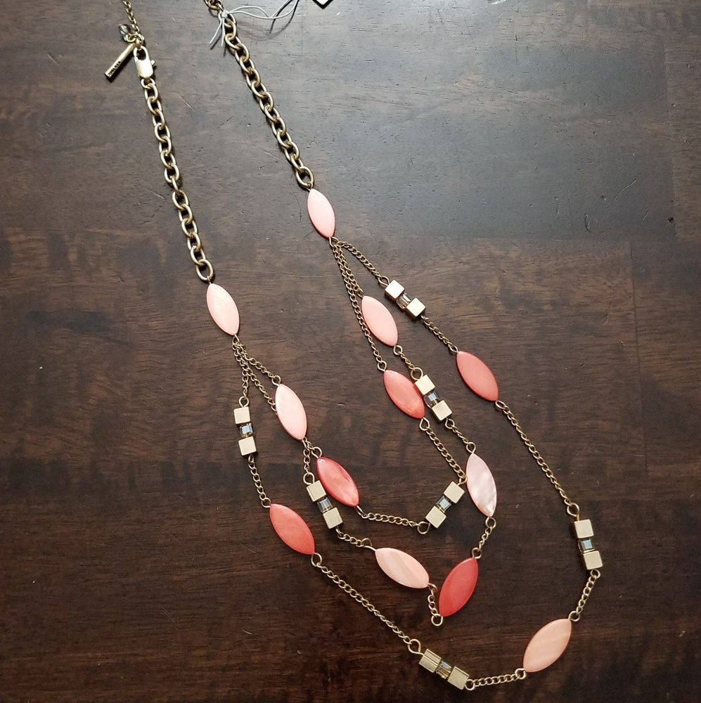 Pretty Kenneth Cole necklace - NEW